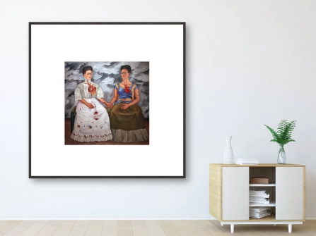 Zwei Fridas, 1939 - Passepartout weiß, Rahmen braun