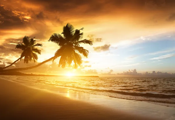 Leinwandbild „Wellen Bei Sonnenuntergang“ – Fertig Auf Keilrahmen, Direkt Aufhängen!